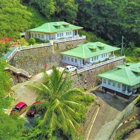 Seychelles Yellow Petals Anse Boileau Exterior photo